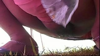 desi pissing Video