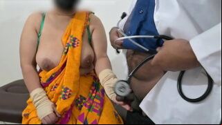 Indian Doctor Checking Telugu Aunty Boobs And Her Pussy Fucking Video